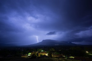 Rayo sobre la Peña.